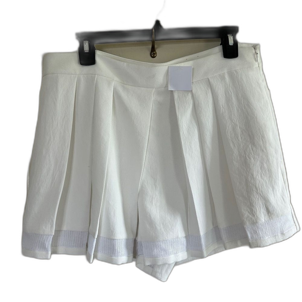 NEW Club Monaco Skorts Pleated Womens 12 XL Shorts Skirt White Cream Summer Vaca